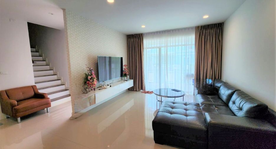 For sale 4 ベッドルーム house in Khlong Sam Wa, Bangkok