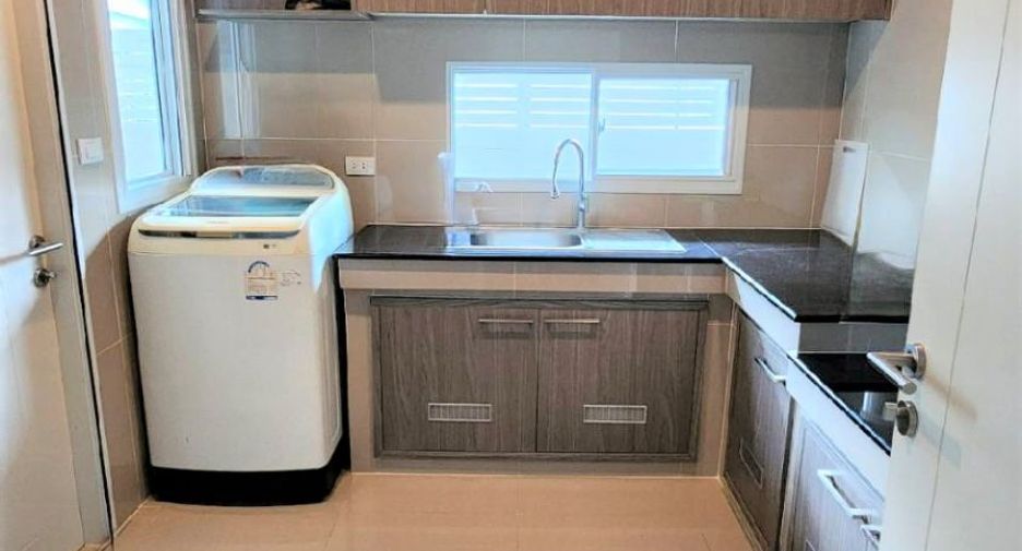 For sale 4 ベッドルーム house in Khlong Sam Wa, Bangkok