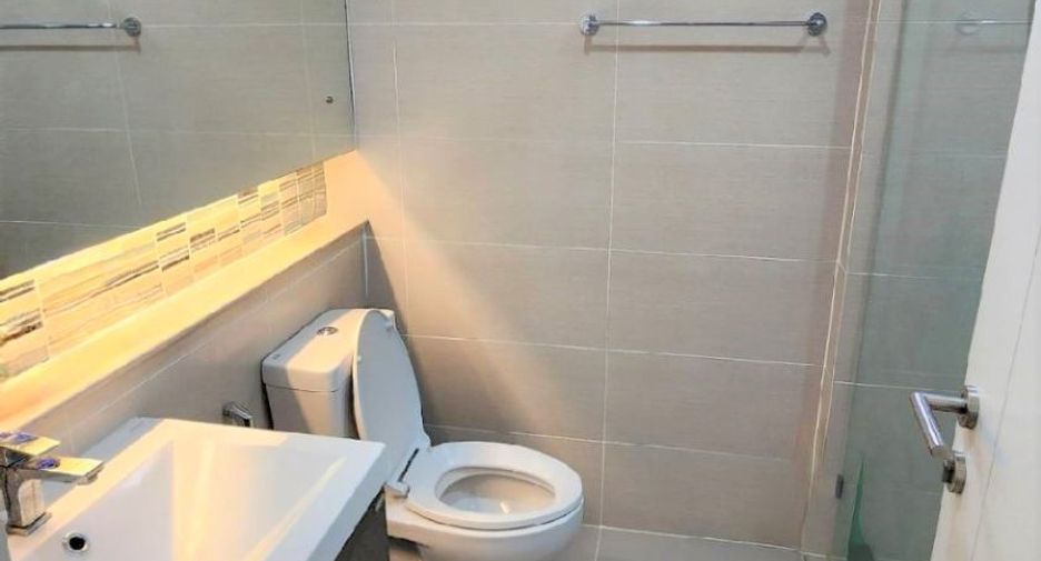 For sale 4 ベッドルーム house in Khlong Sam Wa, Bangkok