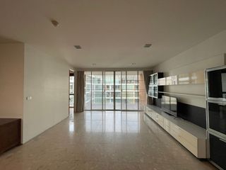 For rent 3 ベッドルーム condo in Khlong Toei, Bangkok