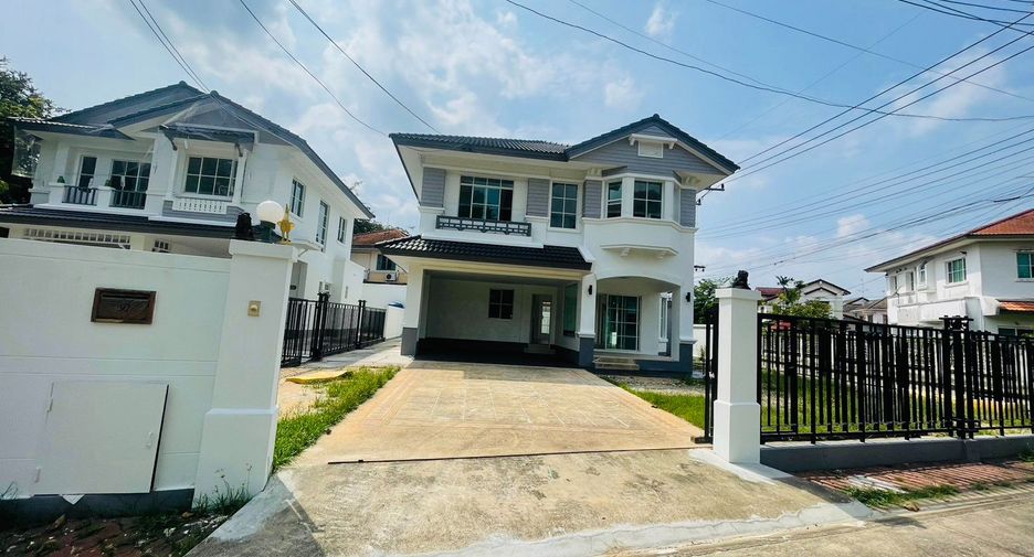 For sale 4 Beds house in Mueang Pathum Thani, Pathum Thani