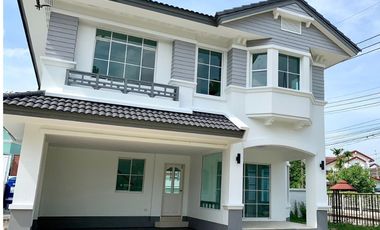 For sale 4 Beds house in Mueang Pathum Thani, Pathum Thani