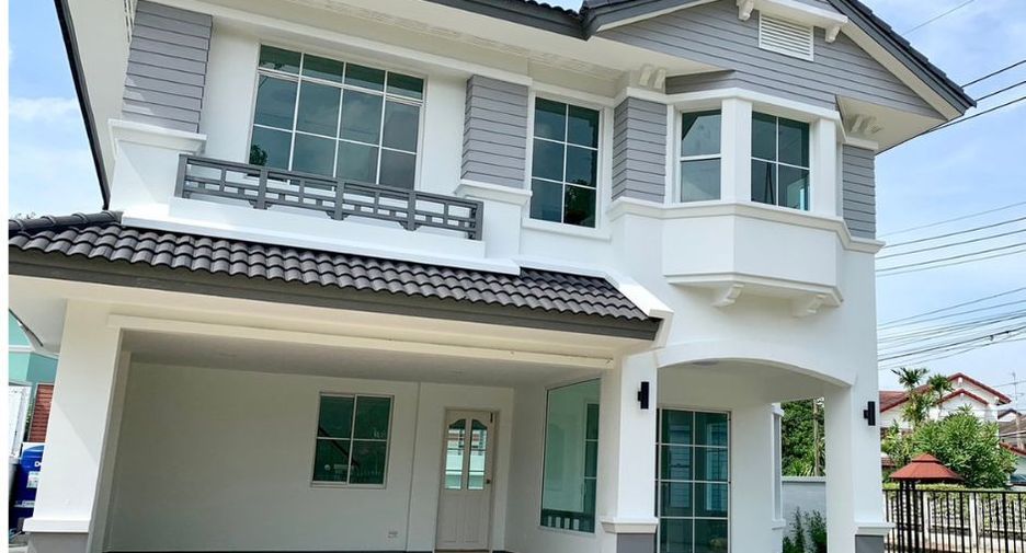 For sale 4 Beds house in Mueang Pathum Thani, Pathum Thani