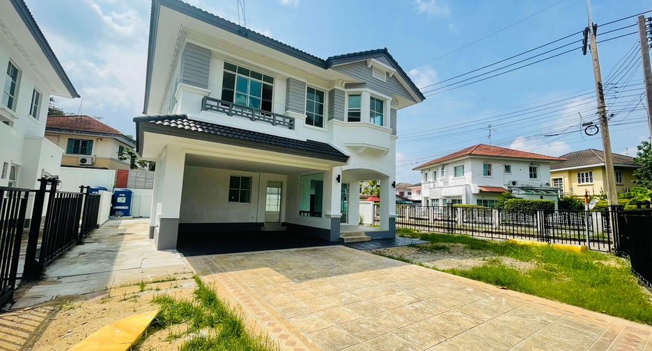 For sale 4 Beds house in Mueang Pathum Thani, Pathum Thani