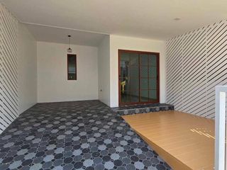 For sale 3 bed townhouse in Phra Samut Chedi, Samut Prakan