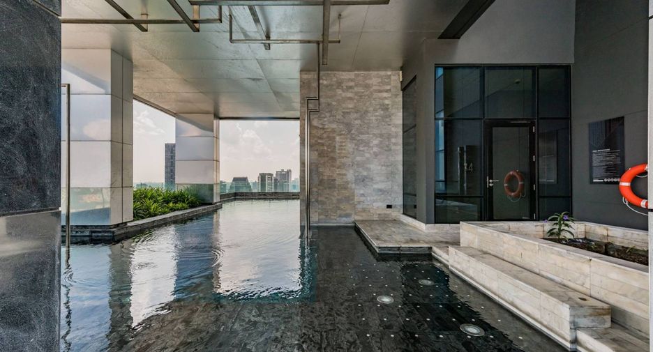 À vendre 2 chambres condo à Bang Rak, Bangkok