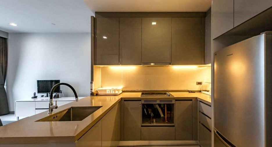 À vendre 2 chambres condo à Bang Rak, Bangkok