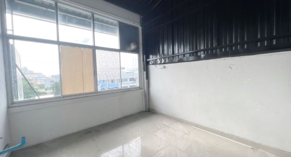 For sale 15 bed retail Space in Thon Buri, Bangkok