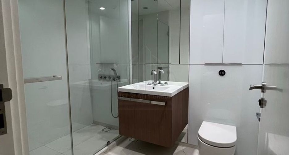À louer et à vendre 2 chambres condo à Pathum Wan, Bangkok