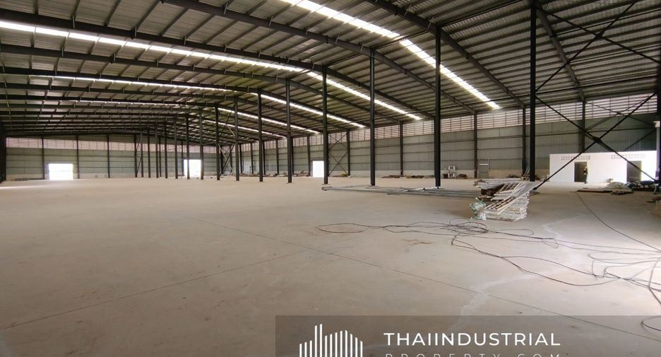 For rent warehouse in Ban Bueng, Chonburi