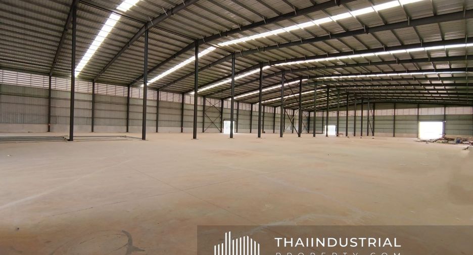 For rent warehouse in Ban Bueng, Chonburi