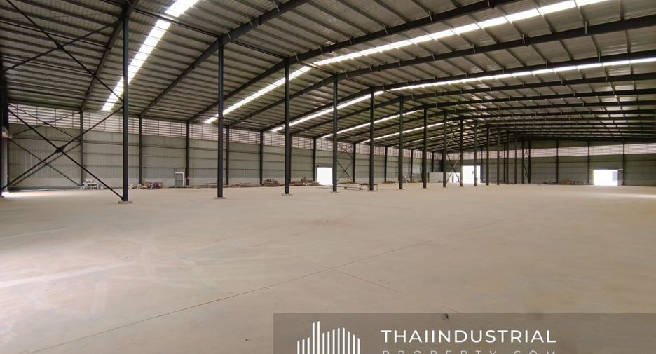 For rent warehouse in Ban Bueng, Chonburi