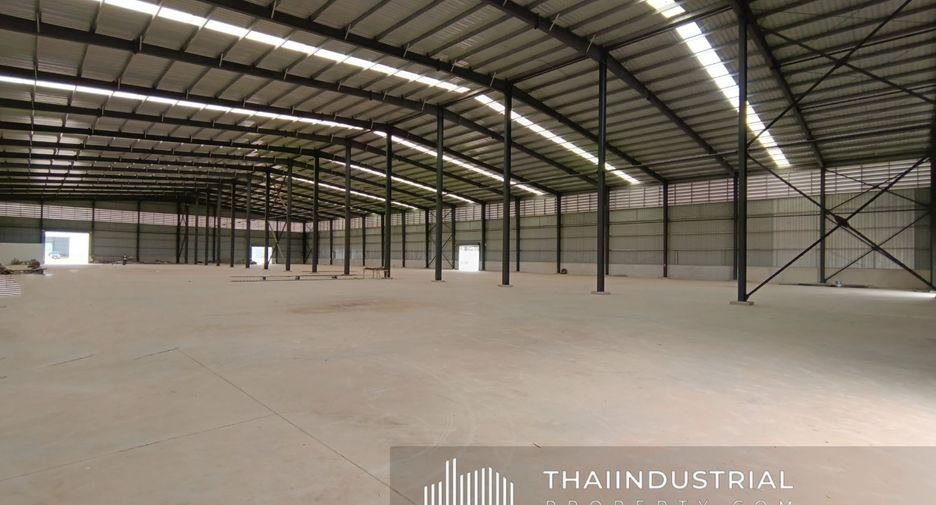 For rent warehouse in Ban Bueng, Chonburi