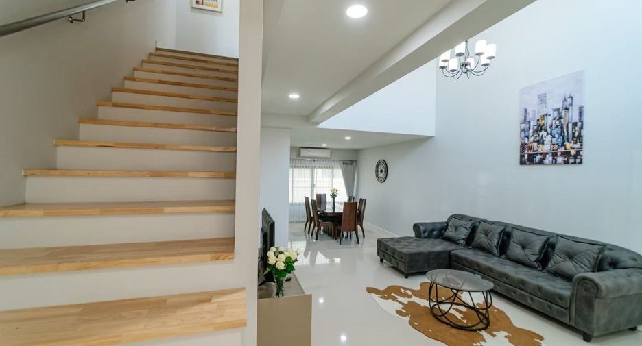 For rent and for sale 3 bed townhouse in Mueang Chiang Mai, Chiang Mai