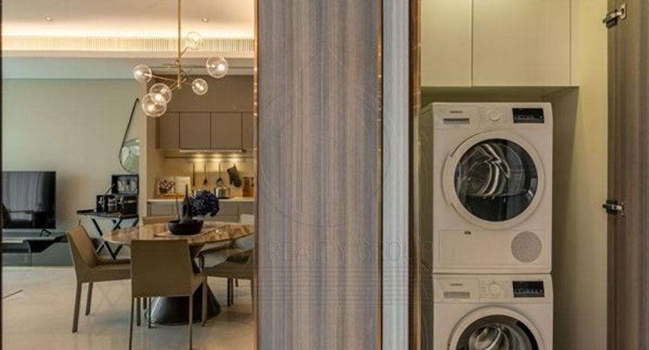 For sale 1 bed condo in Pathum Wan, Bangkok
