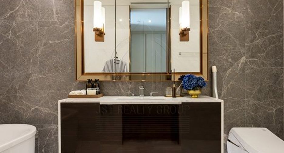 For sale 1 bed condo in Pathum Wan, Bangkok
