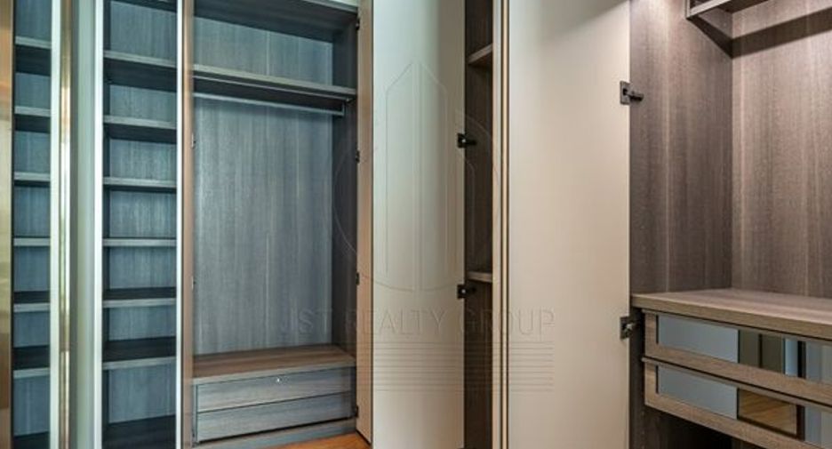 For sale 1 bed condo in Pathum Wan, Bangkok