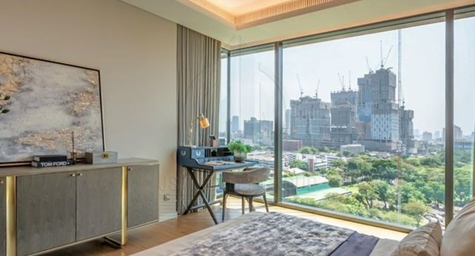 For sale 1 bed condo in Pathum Wan, Bangkok