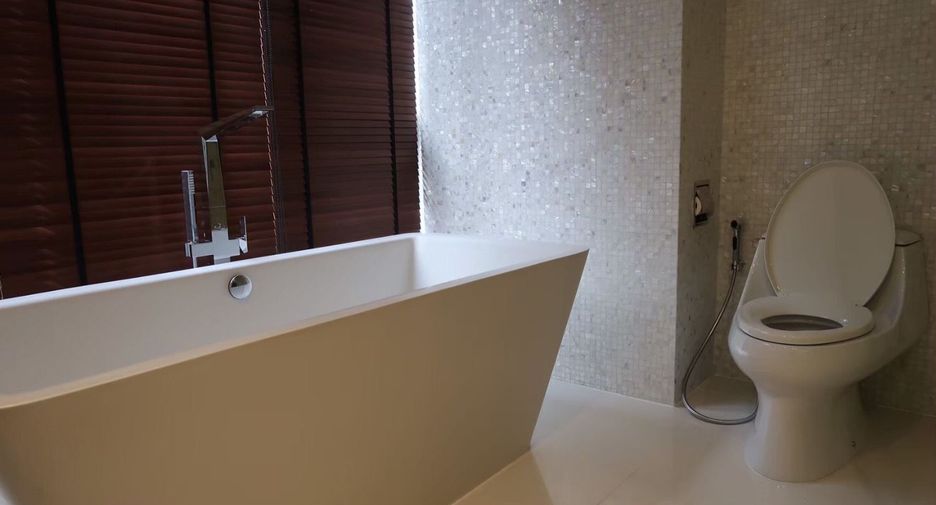For rent 2 ベッドルーム condo in Khlong Toei, Bangkok