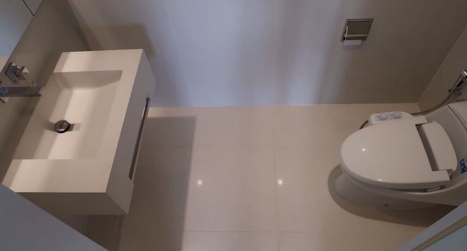 For rent 2 ベッドルーム condo in Khlong Toei, Bangkok