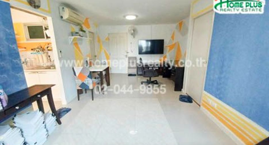 For sale 1 bed condo in Phra Khanong, Bangkok