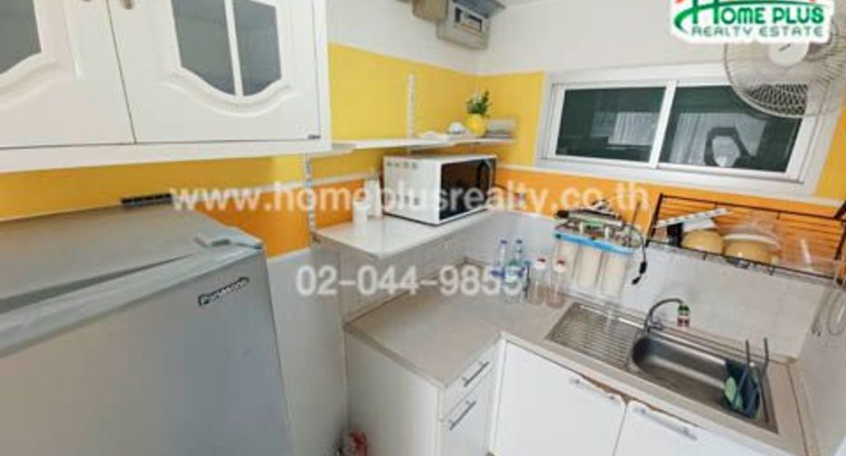 For sale 1 bed condo in Phra Khanong, Bangkok