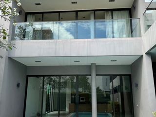 For rent 4 bedrooms condo in Khlong Toei, Bangkok
