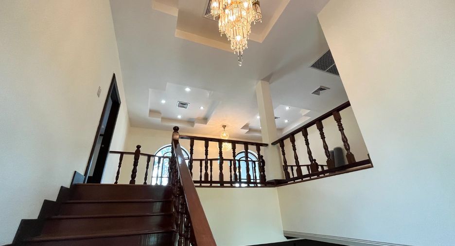 出售 4 卧室 独立屋 在 Mueang Krabi, Krabi
