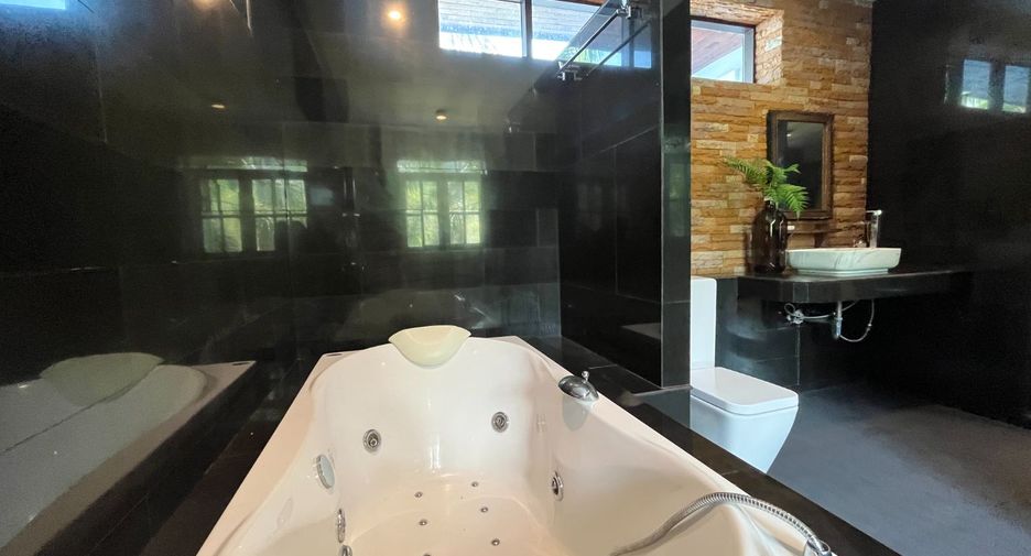 出售 4 卧室 独立屋 在 Mueang Krabi, Krabi