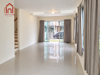 For rent and for sale 3 bedrooms townhouse in Bang Khun Thian, Bangkok