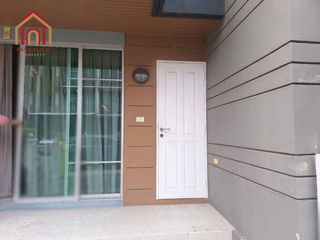For rent and for sale 3 bedrooms townhouse in Bang Khun Thian, Bangkok