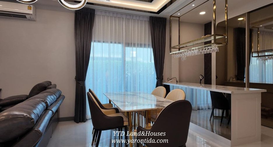 For rent and for sale 4 bedrooms house in Bang Phli, Samut Prakan