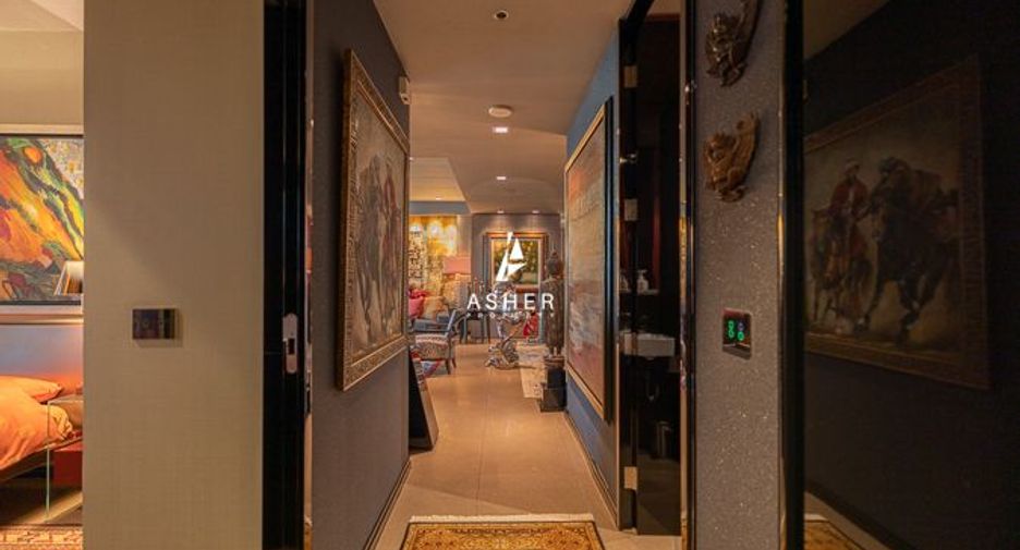 For sale 3 bedrooms condo in Sathon, Bangkok