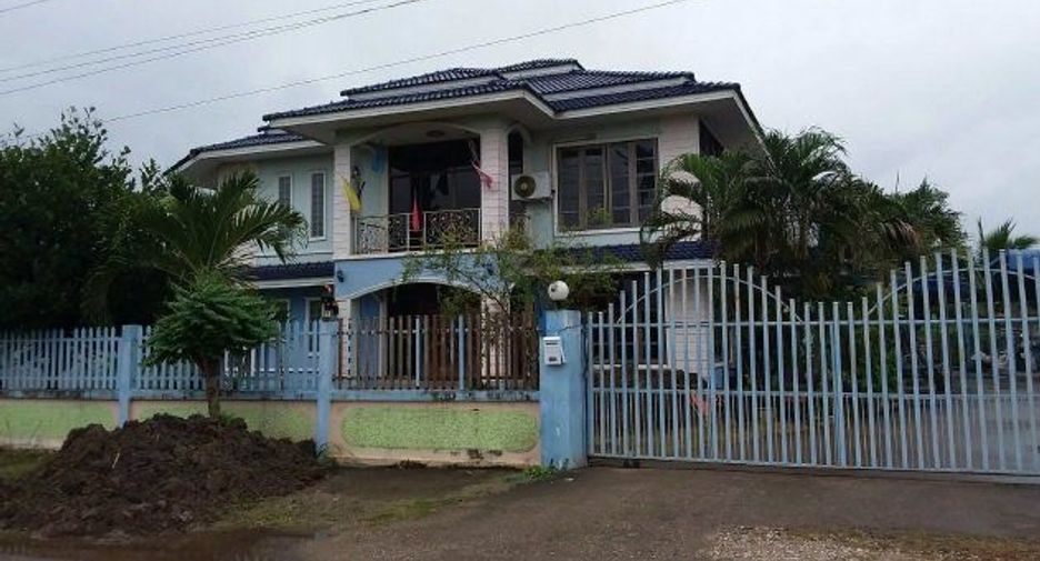 For sale 4 bed house in Mueang Kamphaeng Phet, Kamphaeng Phet
