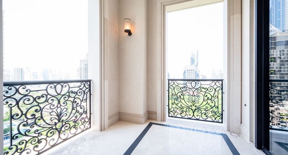 For sale 2 ベッドルーム condo in Pathum Wan, Bangkok