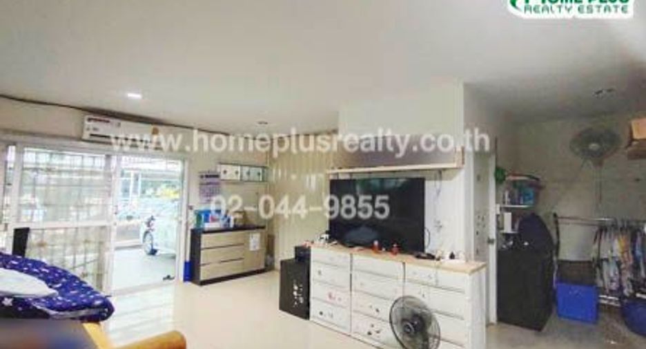 For sale 3 bedrooms house in Mueang Samut Prakan, Samut Prakan