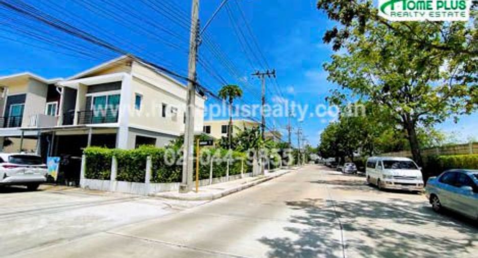 For sale 3 bedrooms house in Mueang Samut Prakan, Samut Prakan