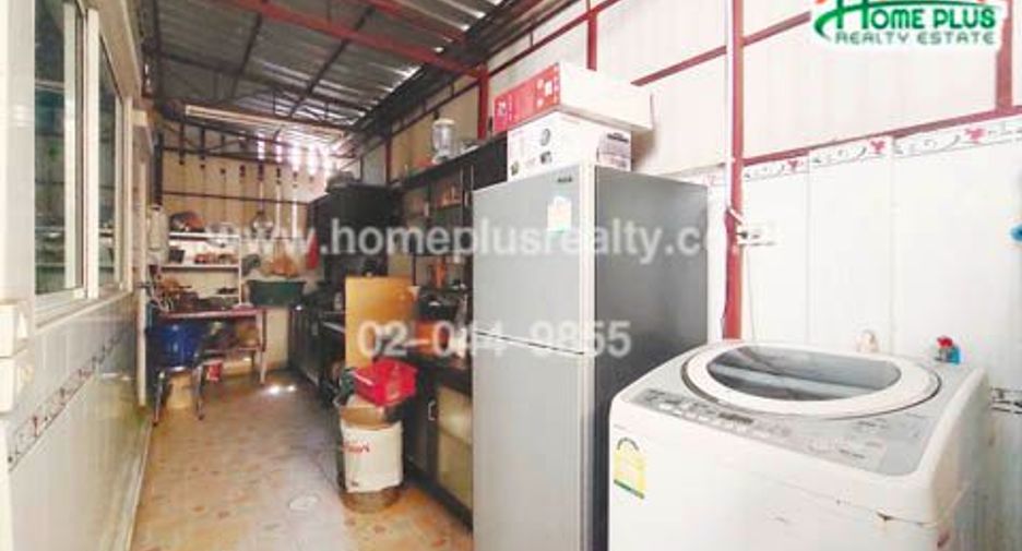 For sale 3 bedrooms house in Mueang Samut Prakan, Samut Prakan