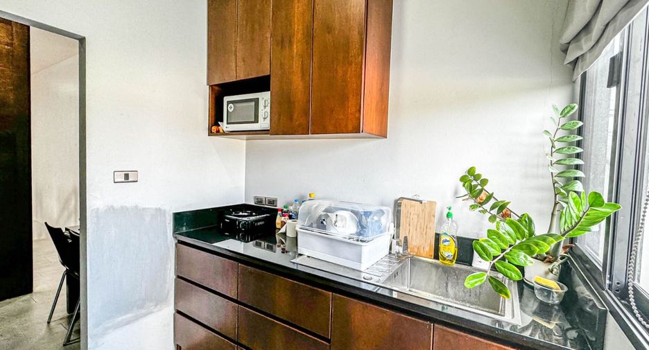 For sale 3 bedrooms retail Space in Thalang, Phuket