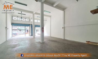 出售 7 卧室 商业空间 在 Lat Phrao, 曼谷