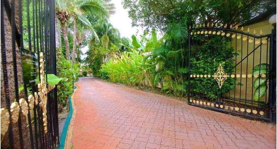 For sale 3 bedrooms house in Mueang Phuket, Phuket