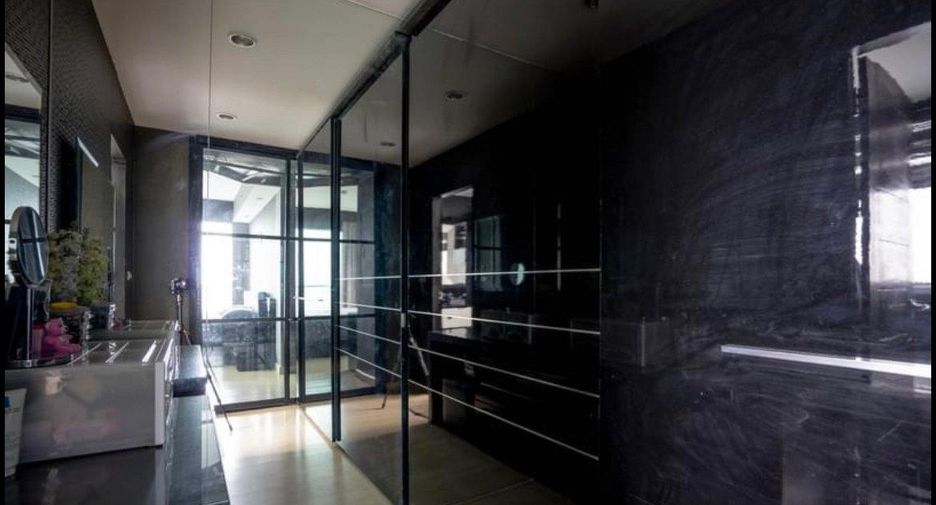 For sale 2 bedrooms condo in Bang Kho Laem, Bangkok