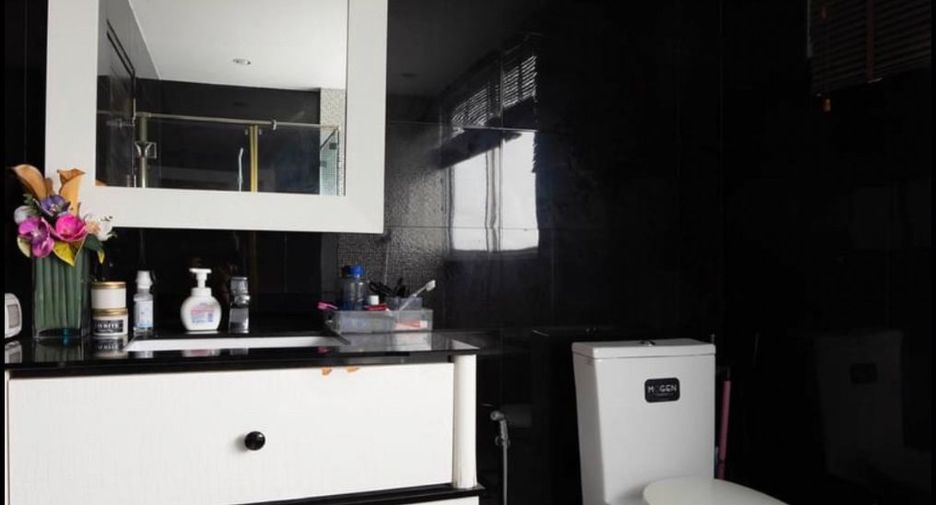 For sale 2 bedrooms condo in Bang Kho Laem, Bangkok
