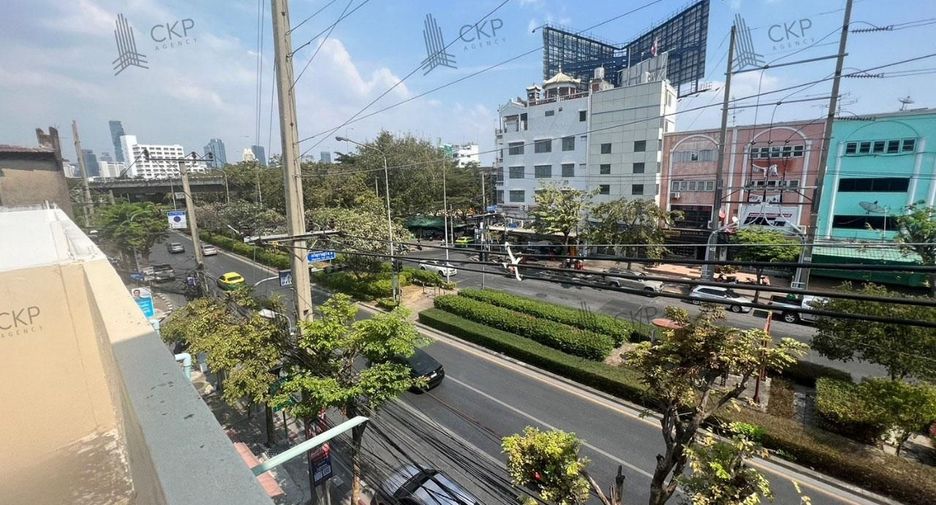 For rent and for sale 1 bed office in Bang Kho Laem, Bangkok