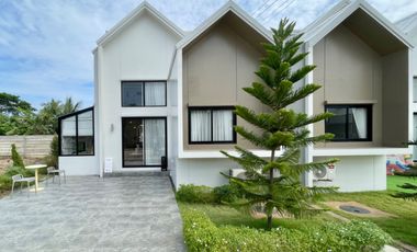 Casa adosada en venta de 3 habitaciones en Khlong Luang, Pathum Thani