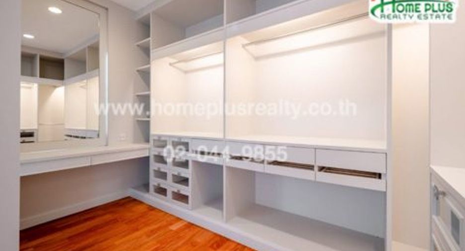 Casa en venta de 4 habitaciones en Mueang Nonthaburi, Nonthaburi
