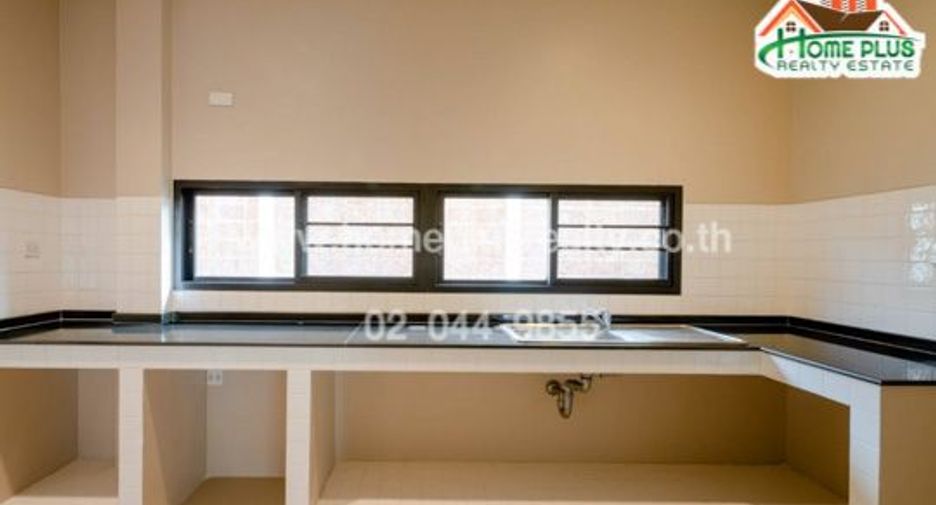 Casa en venta de 4 habitaciones en Mueang Nonthaburi, Nonthaburi