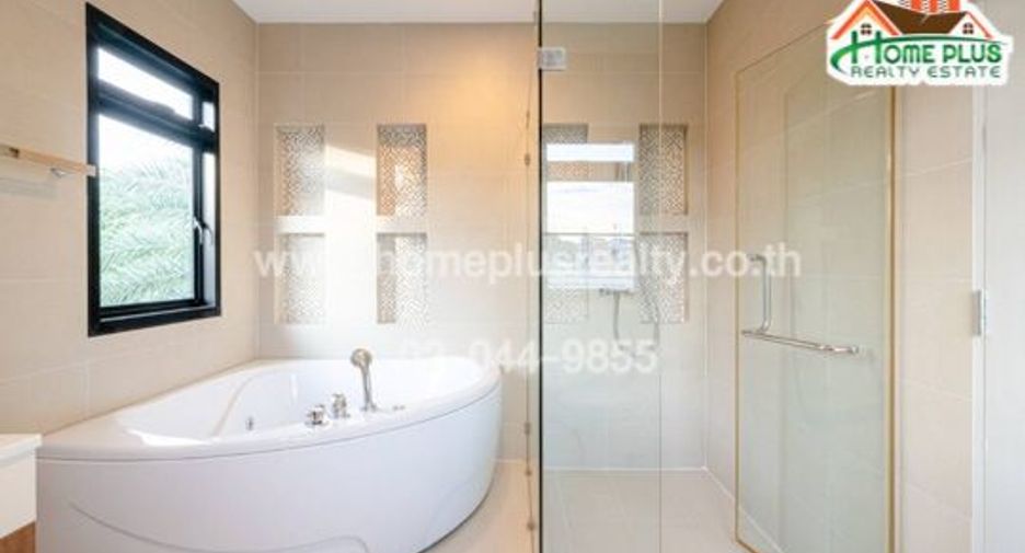 Casa en venta de 4 habitaciones en Mueang Nonthaburi, Nonthaburi