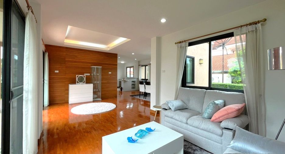 À vendre 3 chambres maison à San Kamphaeng, Chiang Mai