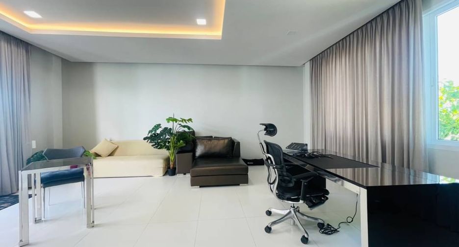For sale 5 bedrooms house in Mueang Chiang Mai, Chiang Mai